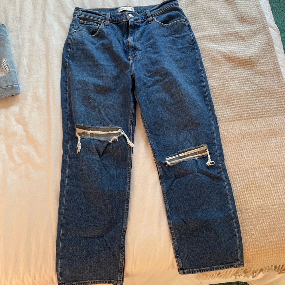 Abercrombie Curve Love Ankle Straight Jean